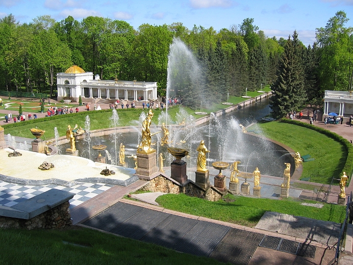 44 Grand Cascade, Peterhof.jpg